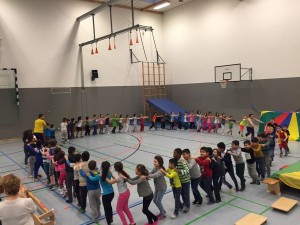 Gemeinsamer Beginn des Bewegungstages